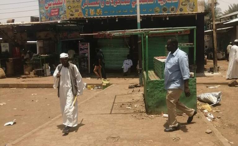 تسمم جماعي يؤدي لإغلاق مطاعم «موقف الشهداء»